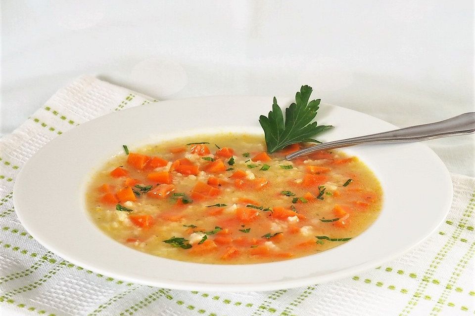 Gelbrüben-Reis-Suppe