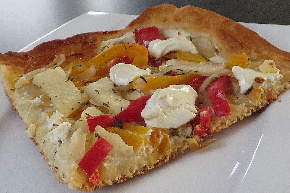 Flammkuchen mit Apfel