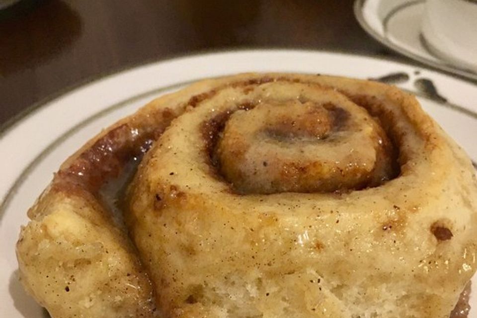 Zimtschnecken mit Sahneguss