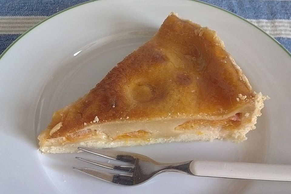 Aprikosenkuchen auf französische Art