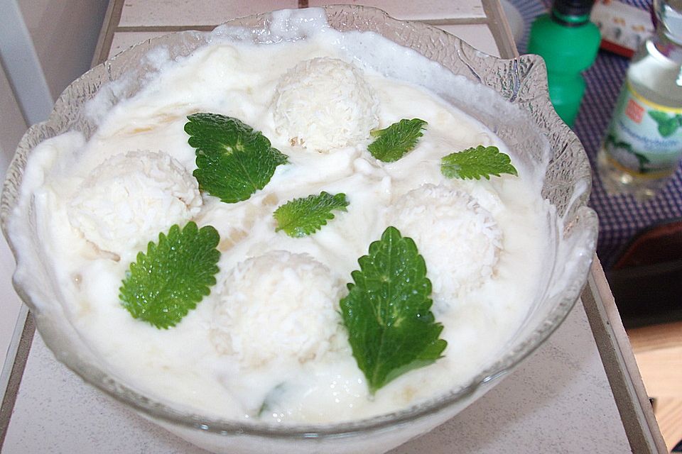 Ananasquark mit Kokoskonfekt