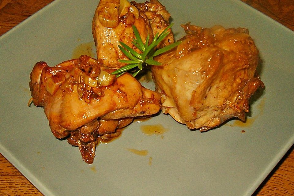 Pollo al ajillo