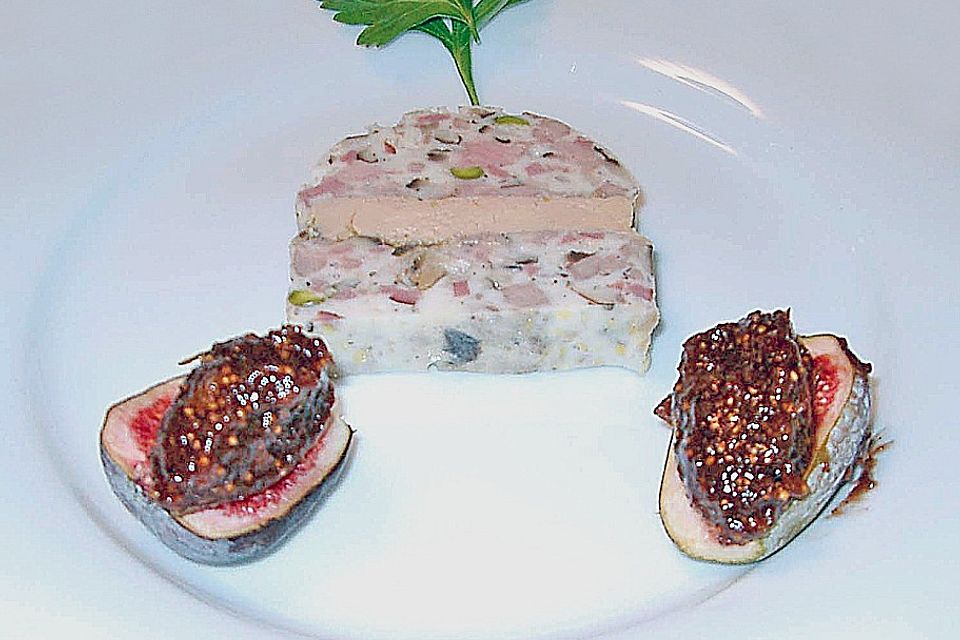 Maispoulardenterrine mit Feigenconfit