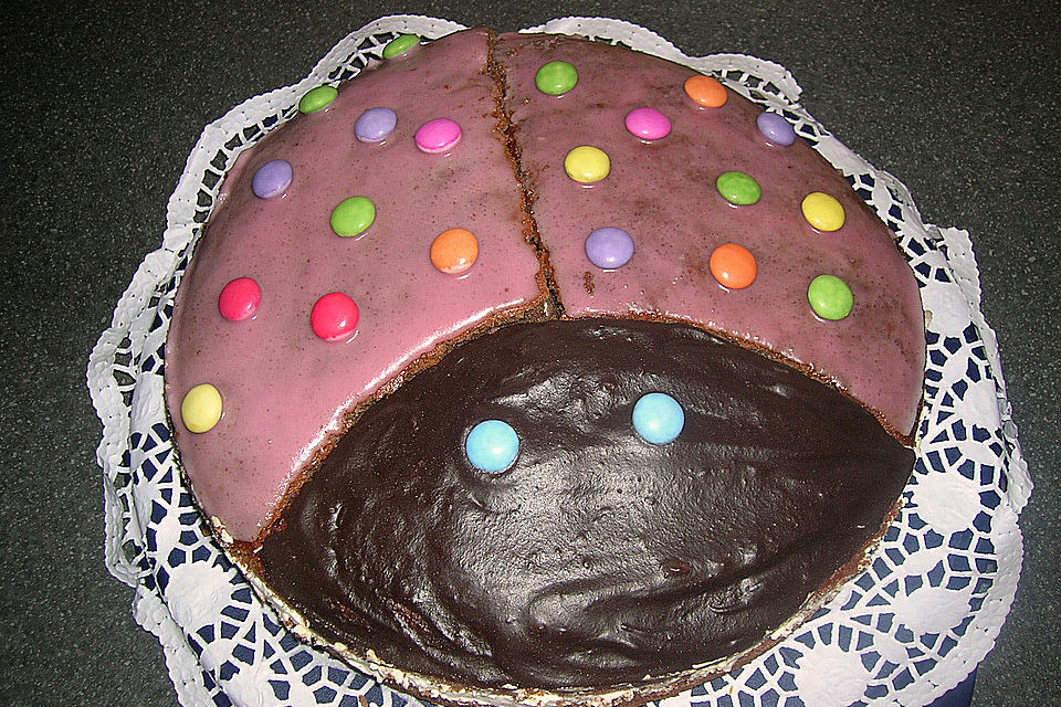 Marienkäfer-Torte