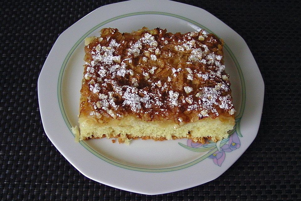 Apfelkuchen mit Mandeln