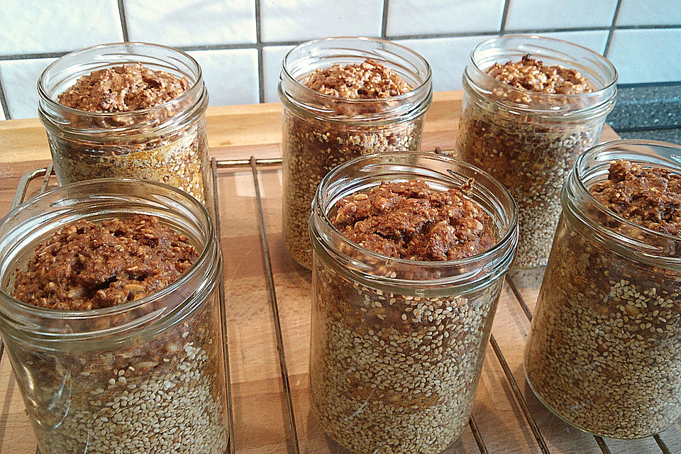 Körnerbrot im Glas gebacken