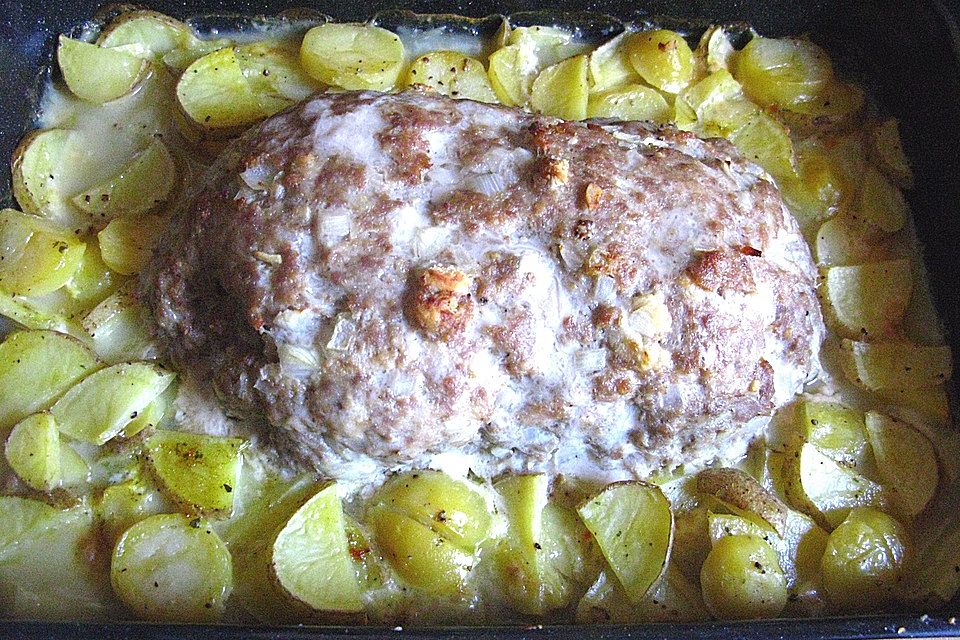 Hackbraten auf Kartoffelgratin