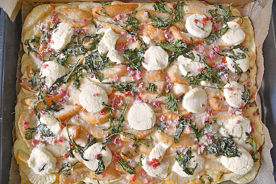 Herbstlicher Flammkuchen