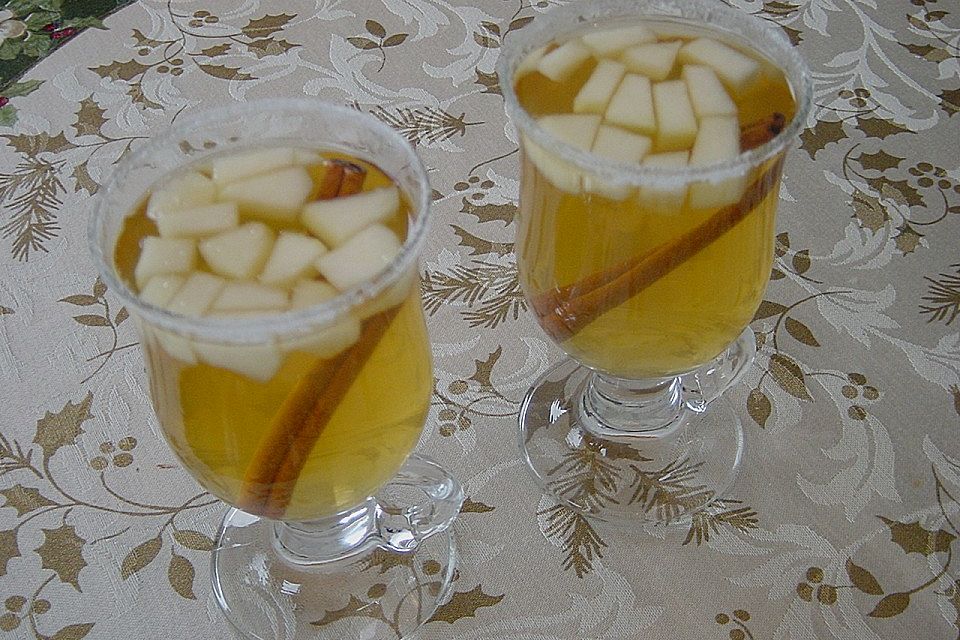 Apfel-Amaretto-Punsch