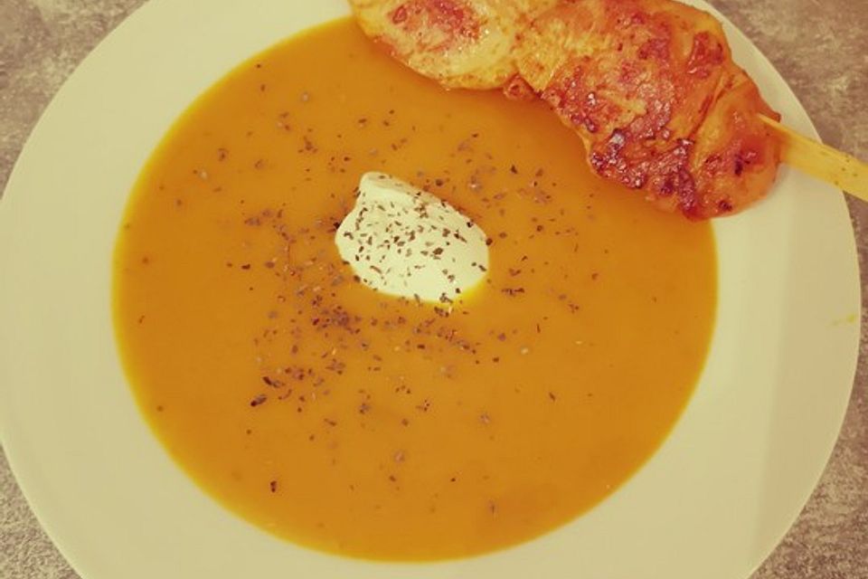 Kürbis-Möhren-Kartoffel-Suppe