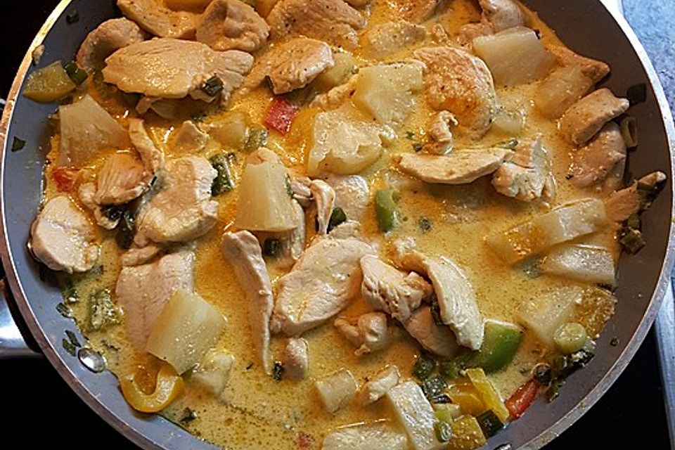 Fruchtig scharfes Hühnchen-Curry