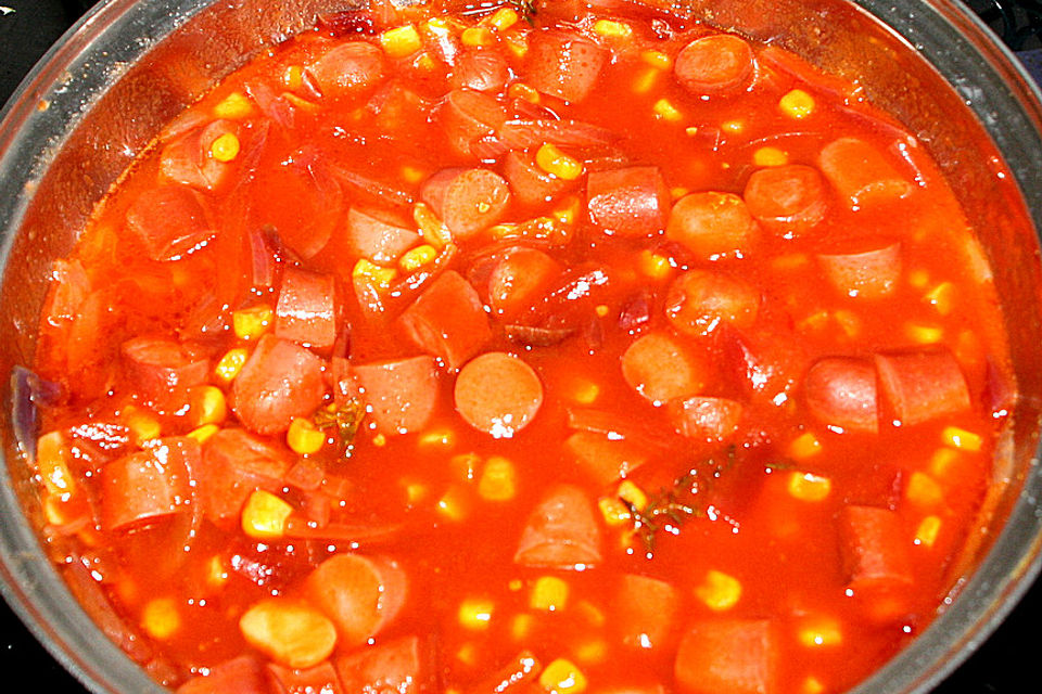 Wurstgulasch mit Tomaten