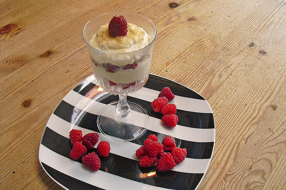 Himbeer-Mascarpone-Dessert