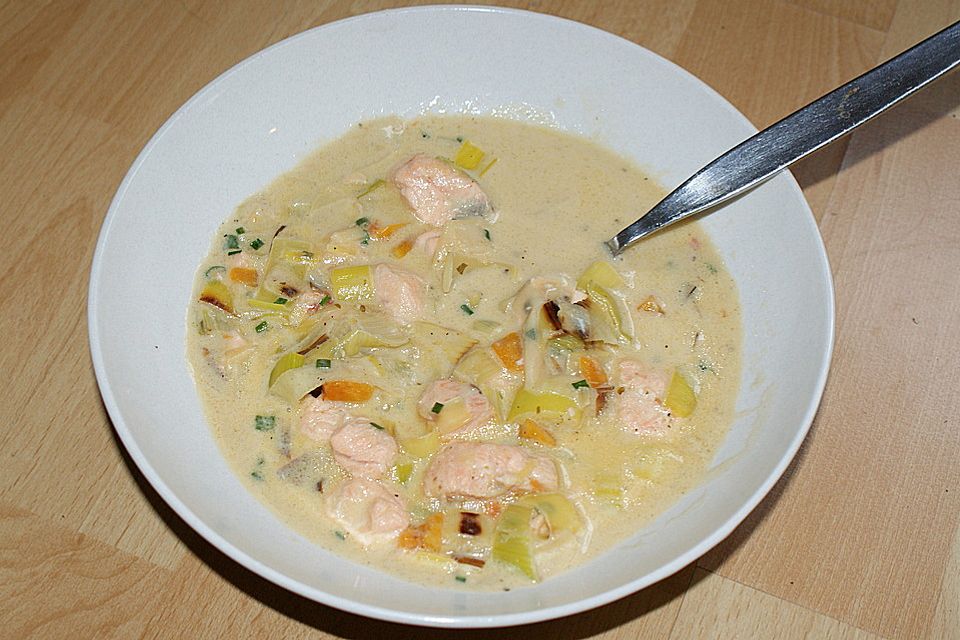 Lauch-Lachssuppe für Diätwillige