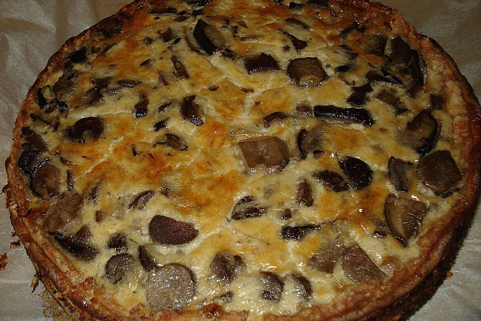 Champignontarte mit Emmentaler