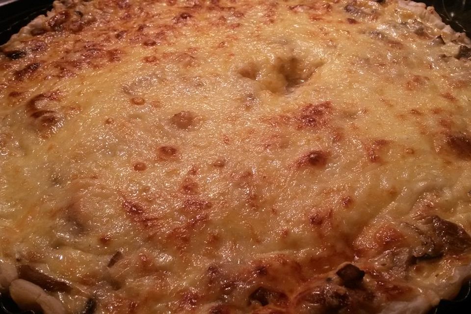 Champignontarte mit Emmentaler