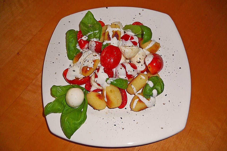 Gnocchi-Salat "Caprese"