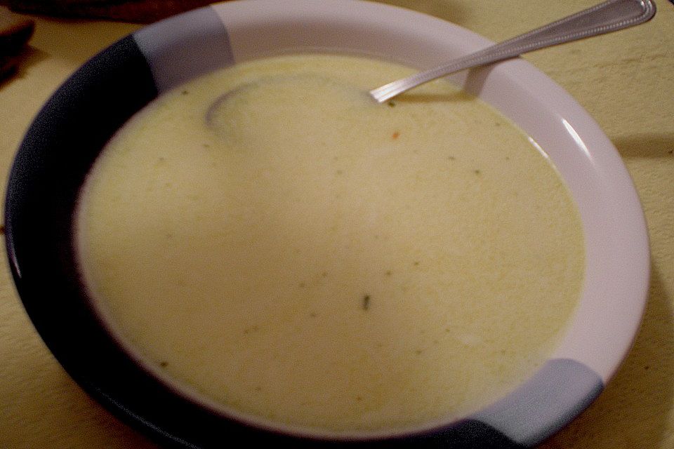 Senfsuppe mit Knoblauch