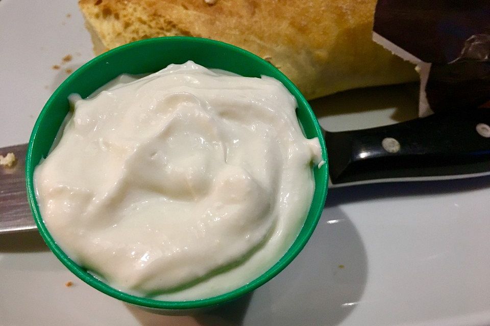 Mayonnaise bzw. Aioli