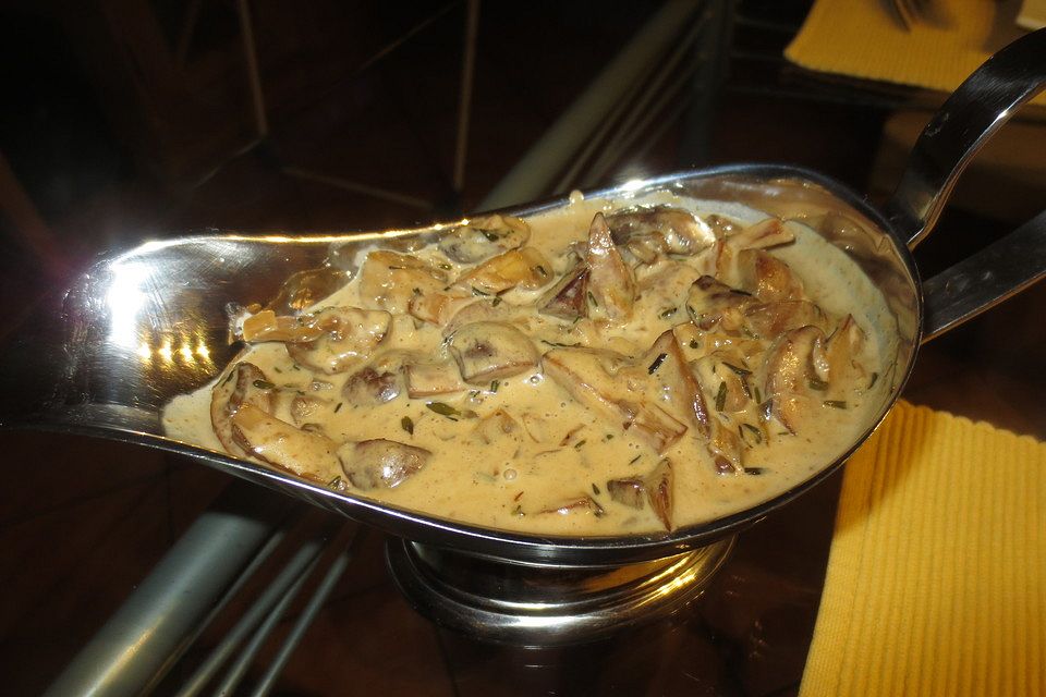 Champignon-Sahnesauce