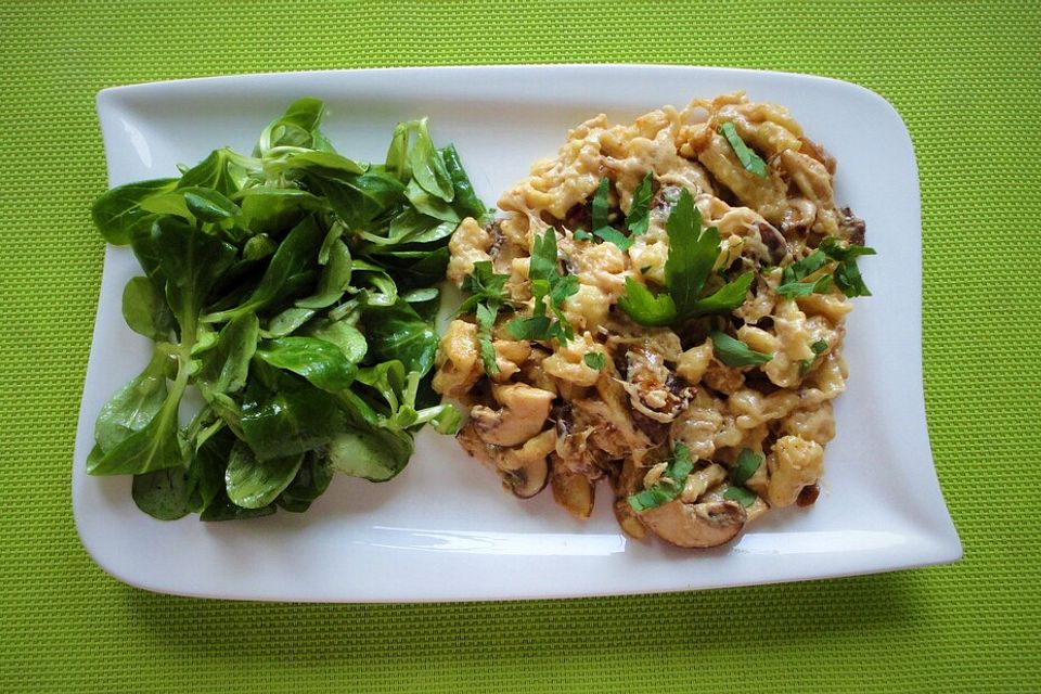 Schnelle Käsespätzle mit Champignons