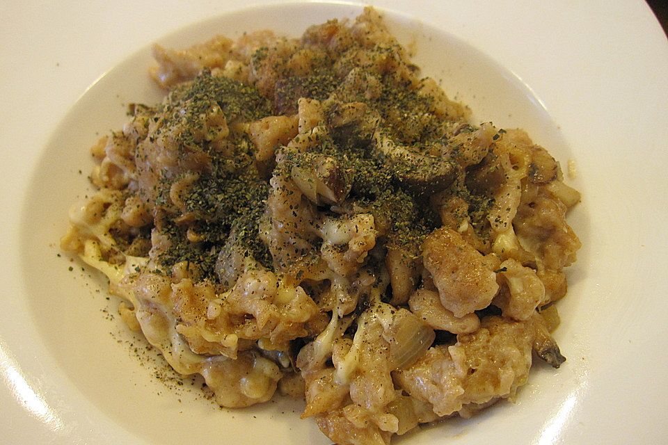 Schnelle Käsespätzle mit Champignons