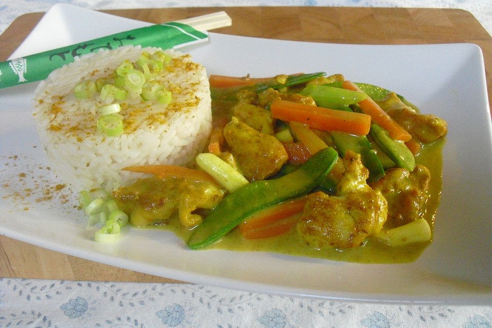 Hähnchenbrust mit Currygemüse