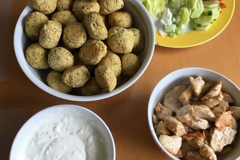 Schnelle Falafel in Pitabrot