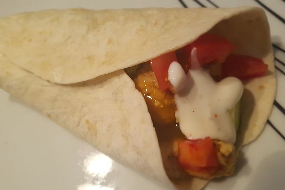 Tortilla-Wrap mit Putengyros