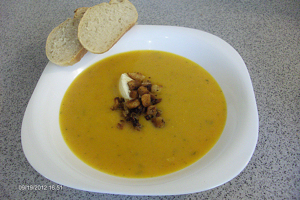 Kürbis-Käse-Suppe