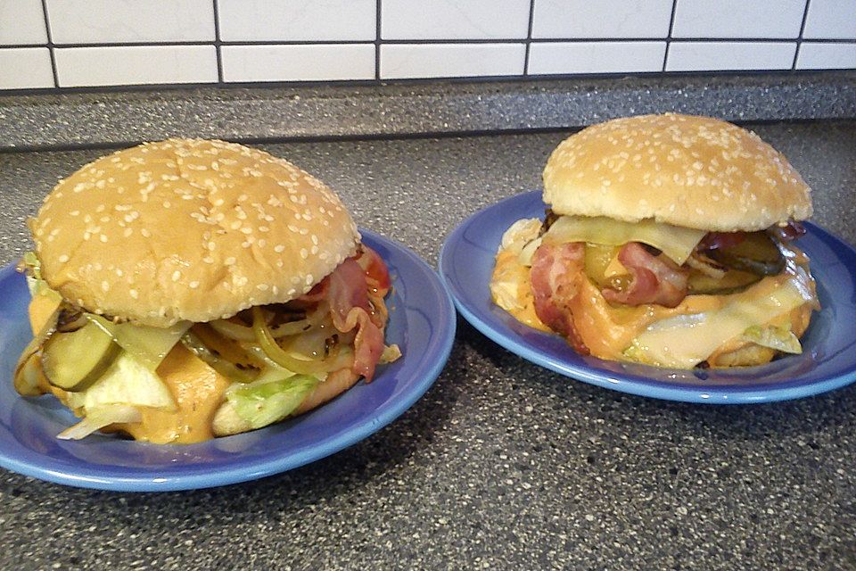 Double Cheeseburger mit Gruyère