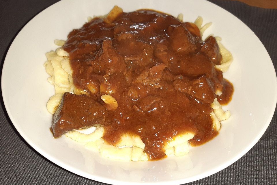 Malzbiergulasch von Oma