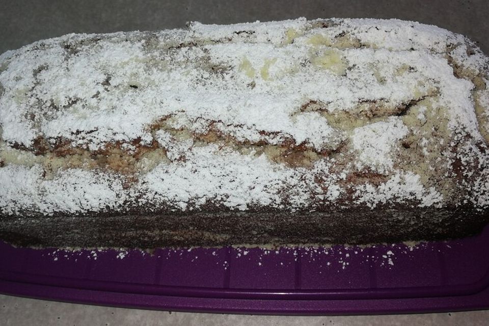 Walnuss-Quark-Stollen