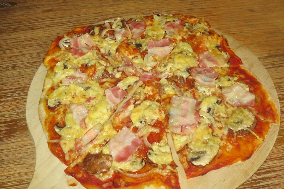 Schinken-Pilz-Pizza