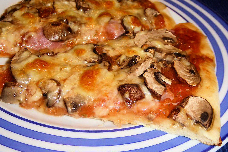 Schinken-Pilz-Pizza