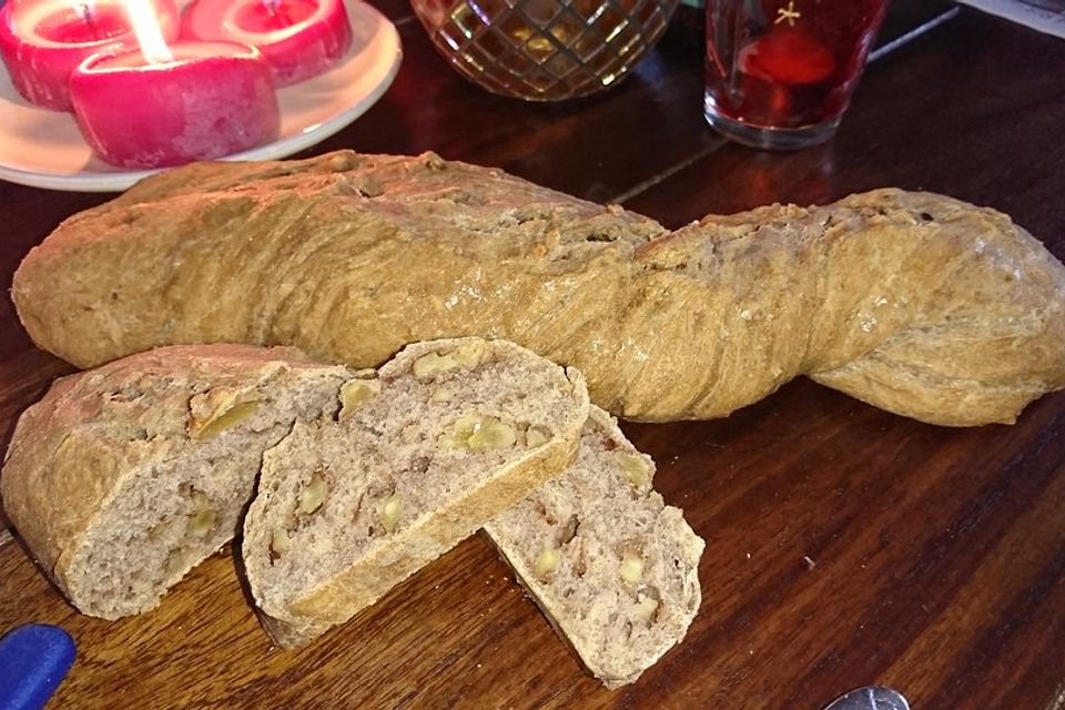 Dinkel-Walnuss Brot