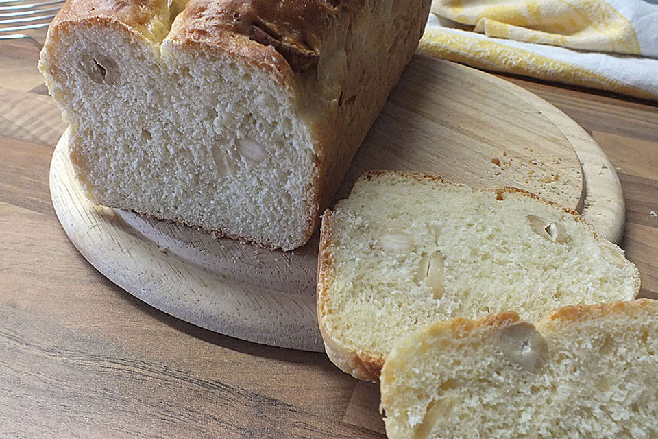 Schnelles Weizenbrot mit Pekannüssen