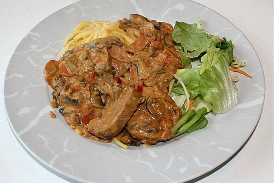 Gemüsepfanne mit Schweinefilet