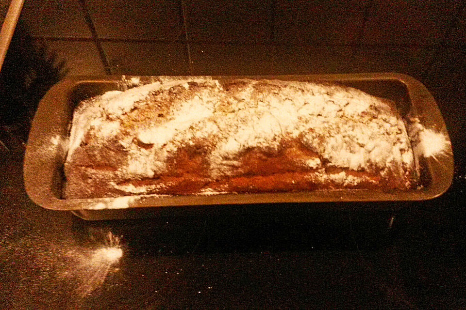 Karibisches Bananenbrot oder Bananenkuchen