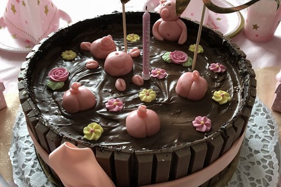 Schweinchen im Matschkübel-Torte