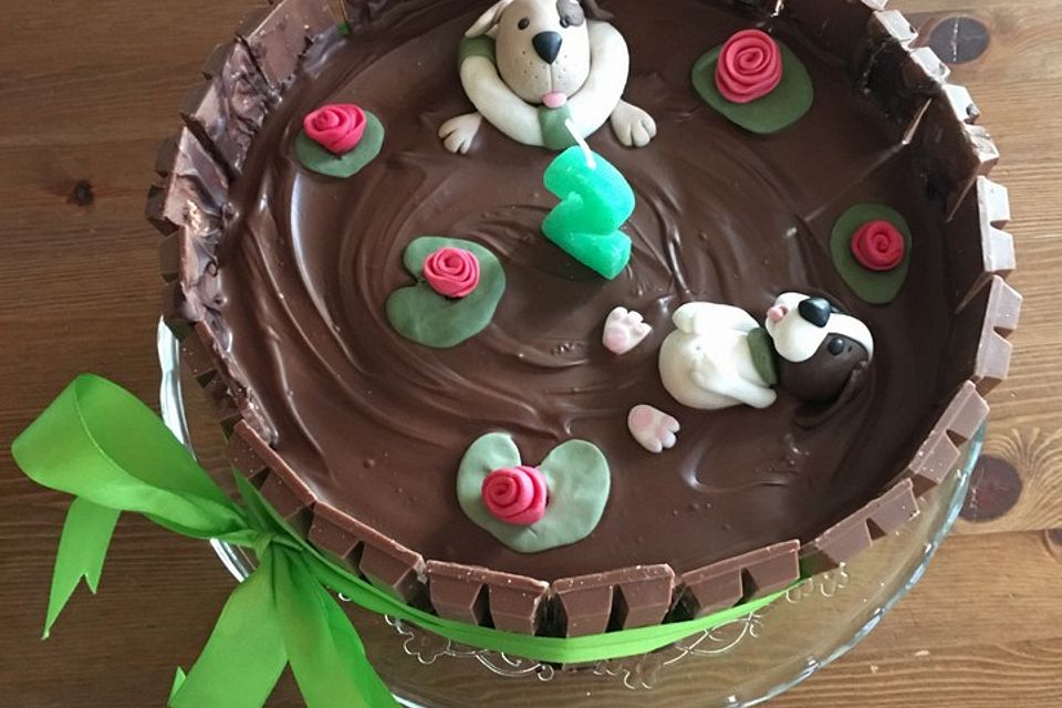 Schweinchen im Matschkübel-Torte