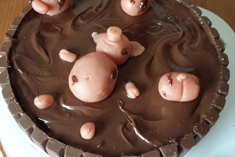 Schweinchen im Matschkübel-Torte