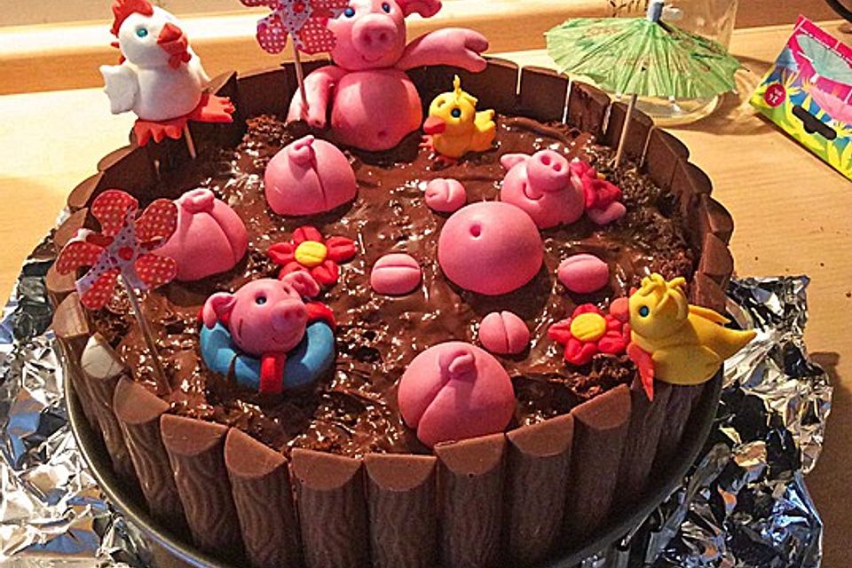 Schweinchen im Matschkübel-Torte