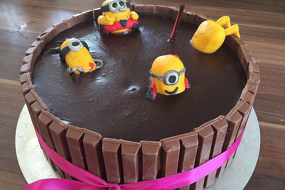 Schweinchen im Matschkübel-Torte