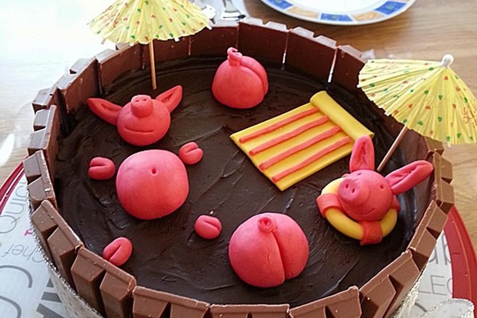 Schweinchen im Matschkübel-Torte