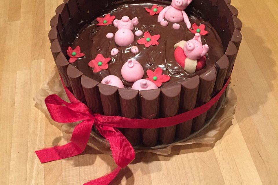 Schweinchen im Matschkübel-Torte