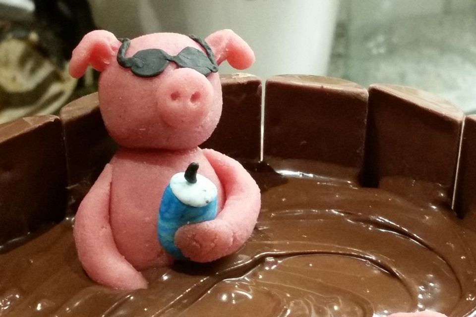 Schweinchen im Matschkübel-Torte