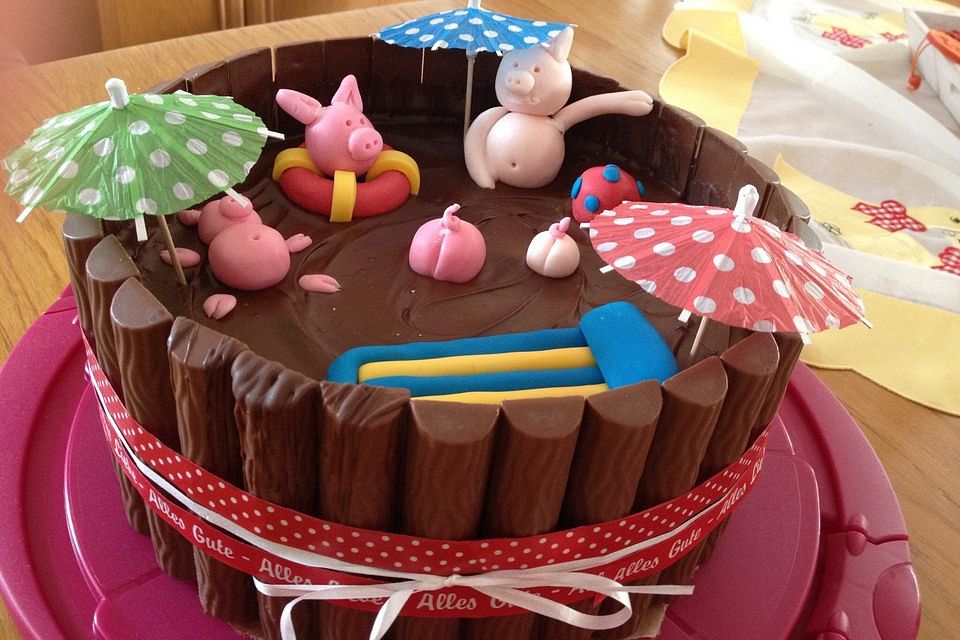 Schweinchen im Matschkübel-Torte