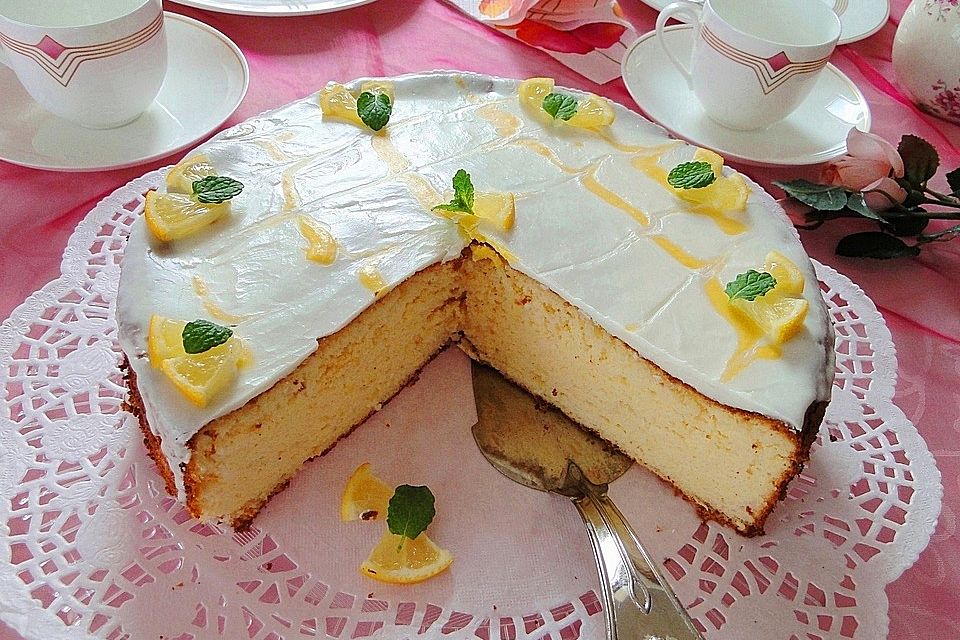 Saftiger Zitronenkuchen