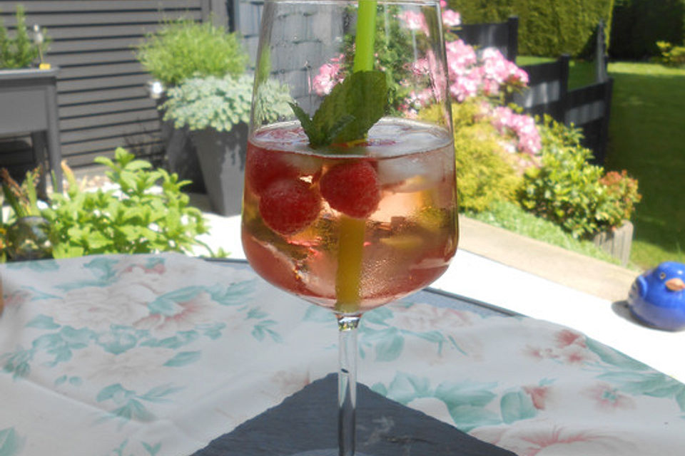 Lillet Berry mit Prosecco